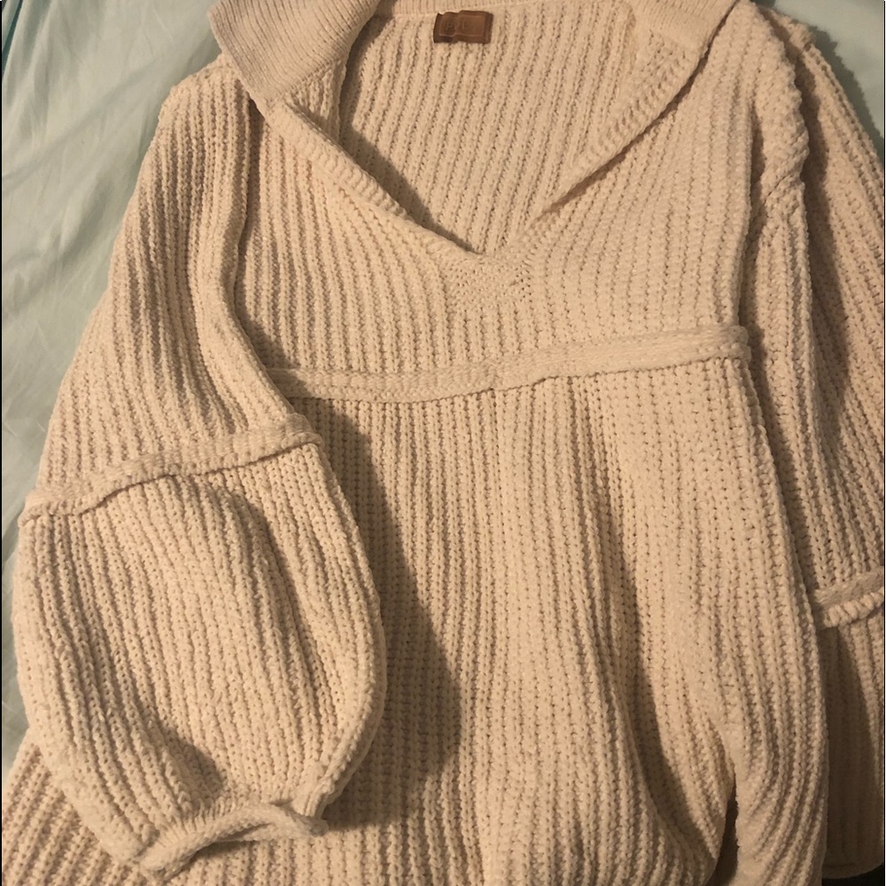 Pol cream soft sweater size L